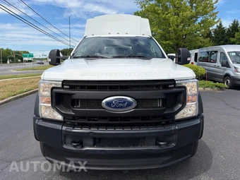 2022 Ford Super Duty F-550 Cab Chassis XL Crew Cab DRW - miniatura 4