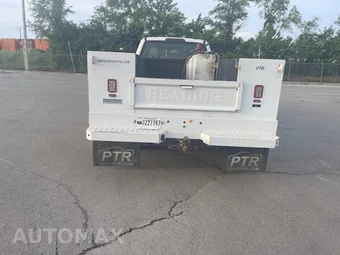 2022 Ford Super Duty F-550 Cab Chassis XL Crew Cab DRW - miniatura 4