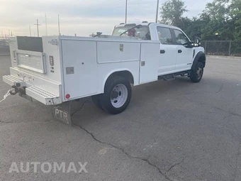 2022 Ford Super Duty F-550 Cab Chassis XL Crew Cab DRW - miniatura 6