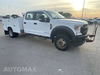 2022 Ford Super Duty F-550 Cab Chassis XL Crew Cab DRW - miniatura 8