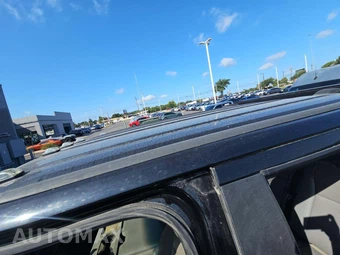 2022 Ford Super Duty F-550 Cab Chassis XL Crew Cab DRW - miniatura 12