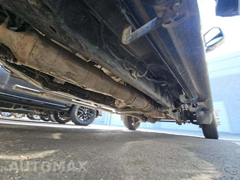 2022 Ford Super Duty F-550 Cab Chassis XL Crew Cab DRW - miniatura 16
