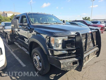 2022 Ford Super Duty F-550 Cab Chassis XL Crew Cab DRW - miniatura 4