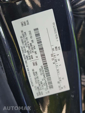 2022 Ford Super Duty F-550 Cab Chassis XL Crew Cab DRW - miniatura 5