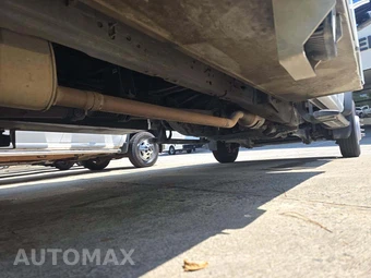 2022 Ford Super Duty F-550 Cab Chassis XL Regular Cab DRW - miniatura 14