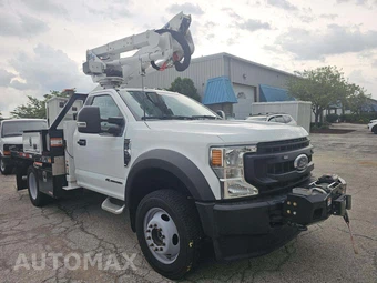 2022 Ford Super Duty F-550 Cab Chassis XL Regular Cab DRW - miniatura 4