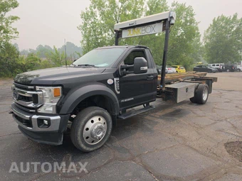 2022 Ford Super Duty F-550 Cab Chassis XLT Regular Cab DRW