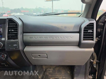 2022 Ford Super Duty F-550 Cab Chassis XLT Regular Cab DRW - miniatura 15
