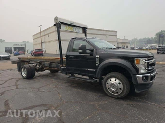 2022 Ford Super Duty F-550 Cab Chassis XLT Regular Cab DRW - miniatura 4