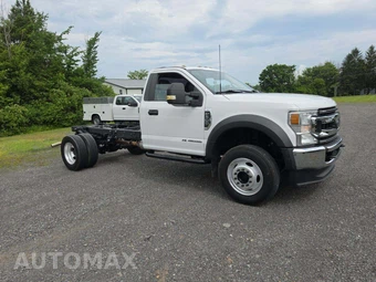 2022 Ford Super Duty F-600 Cab Chassis XL Regular Cab DRW - miniatura 4