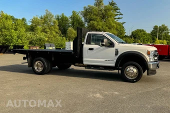 2022 Ford Super Duty F-600 Cab Chassis XL Regular Cab DRW - miniatura 2