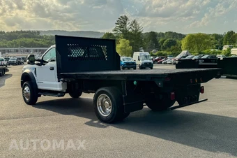 2022 Ford Super Duty F-600 Cab Chassis XL Regular Cab DRW - miniatura 5