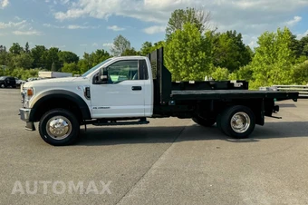 2022 Ford Super Duty F-600 Cab Chassis XL Regular Cab DRW - miniatura 6