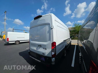 2022 Ford Transit 250 Cargo Van High Roof 148.0" WB - miniatura 3