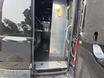 2022 Ford Transit 250 Cargo Van High Roof 148.0" WB - miniatura 13