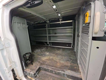 2022 Ford Transit 250 Cargo Van Low Roof 130.0" WB - miniatura 15