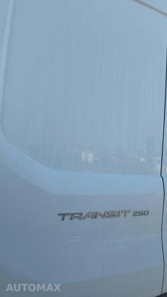 2022 Ford Transit 250 Cargo Van Medium Roof 148.0" WB - miniatura 19