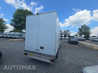 2022 Ford Transit 350 Cab Chassis - miniatura 3