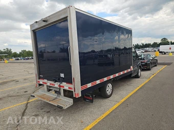 2022 Ford Transit 350 Cutaway - miniatura 4