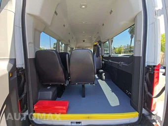 2022 Ford Transit 350 HD Passenger Wagon XLT DRW High Roof 148.0" WB - miniatura 14