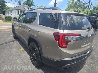 2022 GMC Acadia AT4 4SB - miniatura 2