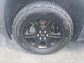 2022 GMC Acadia AT4 4SB - miniatura 25