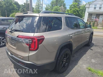 2022 GMC Acadia AT4 4SB - miniatura 3