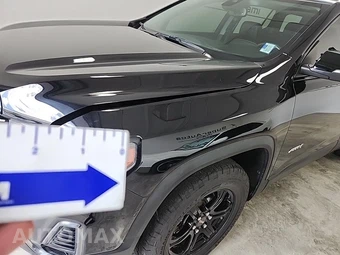 2022 GMC Acadia AT4 4SB - miniatura 30