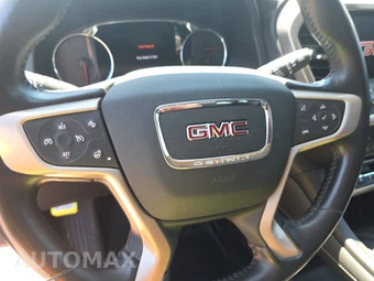 2022 GMC Acadia Denali - miniatura 10