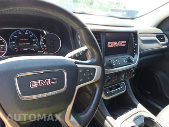 2022 GMC Acadia Denali - miniatura 11