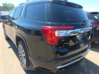 2022 GMC Acadia Denali - miniatura 6