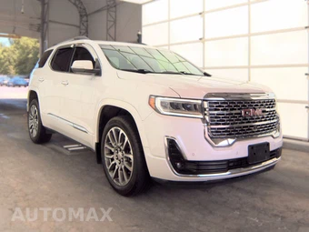 2022 GMC Acadia Denali - miniatura 3