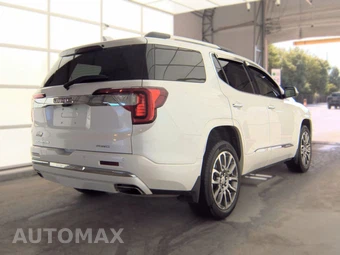 2022 GMC Acadia Denali - miniatura 4