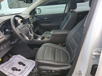 2022 GMC Acadia Denali - miniatura 7