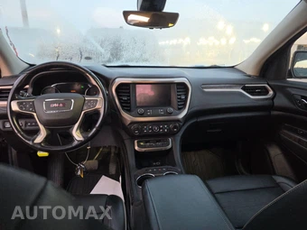 2022 GMC Acadia Denali - miniatura 17