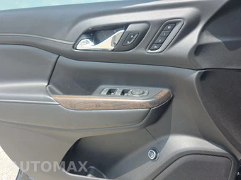 2022 GMC Acadia Denali 5SA - miniatura 9