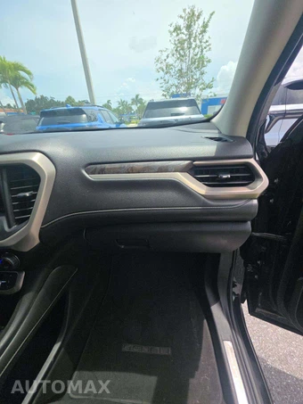 2022 GMC Acadia Denali 5SA - miniatura 20