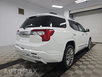 2022 GMC Acadia Denali 5SA - miniatura 4