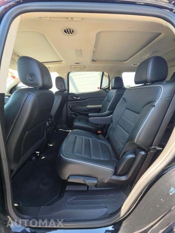 2022 GMC Acadia Denali 5SA - miniatura 10