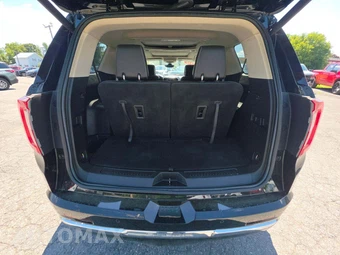 2022 GMC Acadia Denali 5SA - miniatura 12