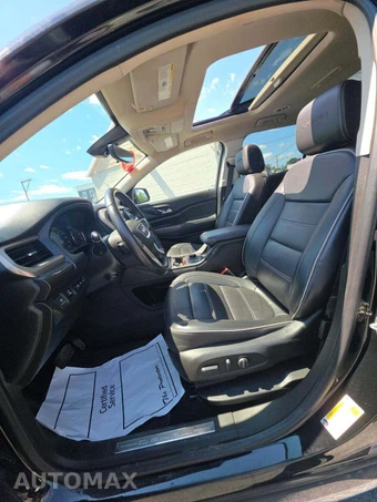 2022 GMC Acadia Denali 5SA - miniatura 3