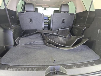 2022 GMC Acadia Denali 5SA - miniatura 18