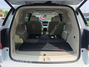2022 GMC Acadia Denali 5SA - miniatura 12