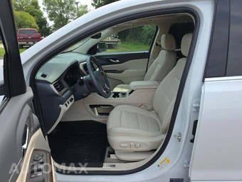 2022 GMC Acadia Denali 5SA - miniatura 3