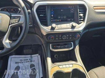 2022 GMC Acadia SLE 3SA - miniatura 10