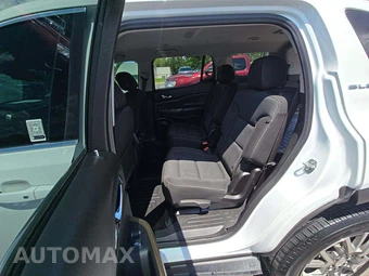 2022 GMC Acadia SLE 3SA - miniatura 10