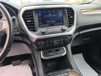 2022 GMC Acadia SLE 3SA - miniatura 10