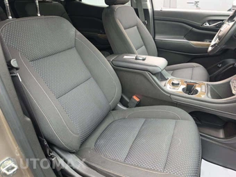 2022 GMC Acadia SLE 3SA - miniatura 17