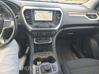 2022 GMC Acadia SLE 3SA - miniatura 10
