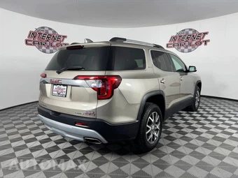 2022 GMC Acadia SLE 3SA - miniatura 7
